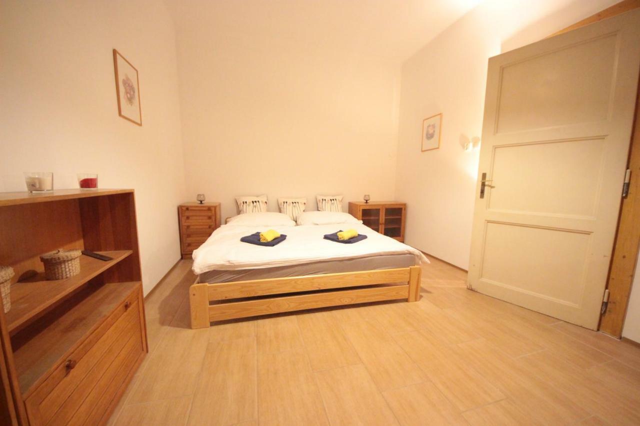 Gallery Apartment Prague Extérieur photo